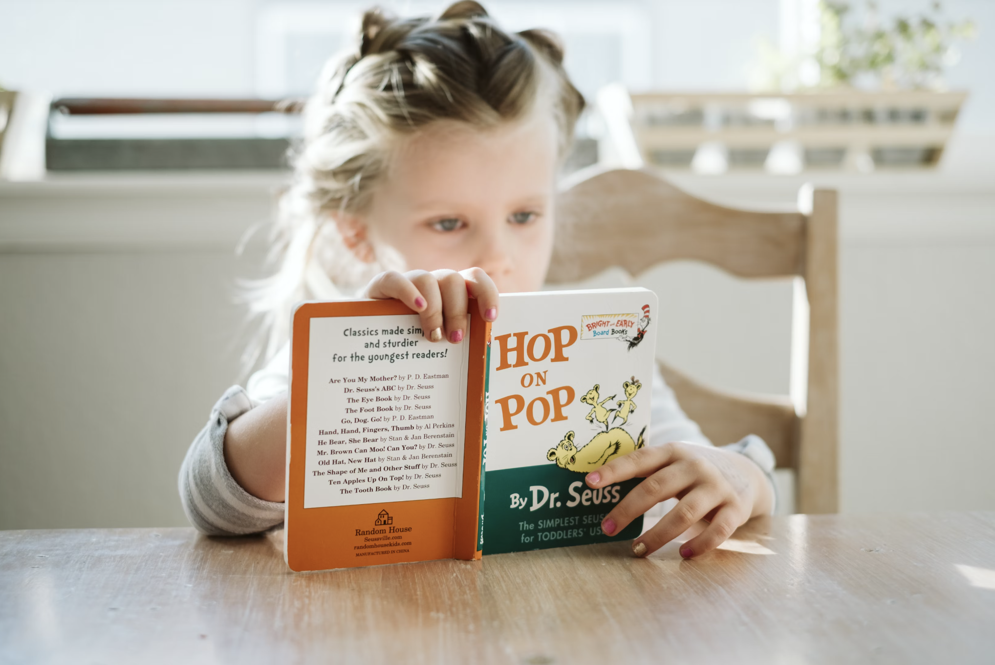 Balancing Screens and Pages: The Impact of New Media on Literacy Education
